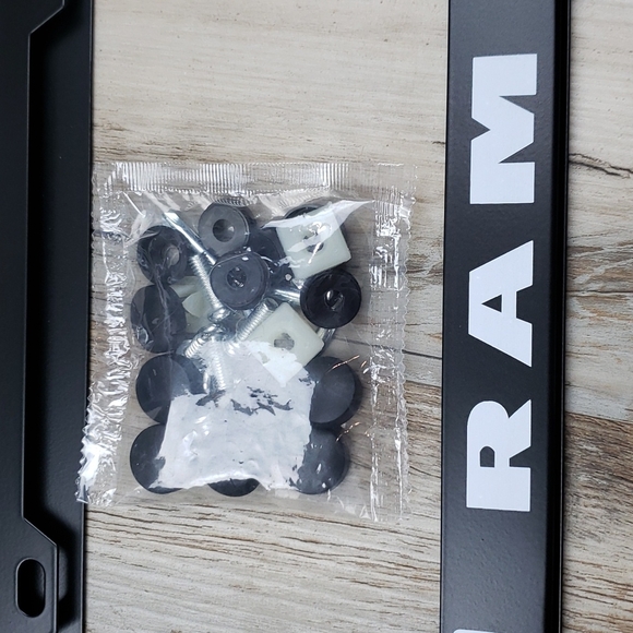 NWT Dodge Ram Accessory Set. 2 Tag Plates & 5 Valve Caps - Picture 2 of 4